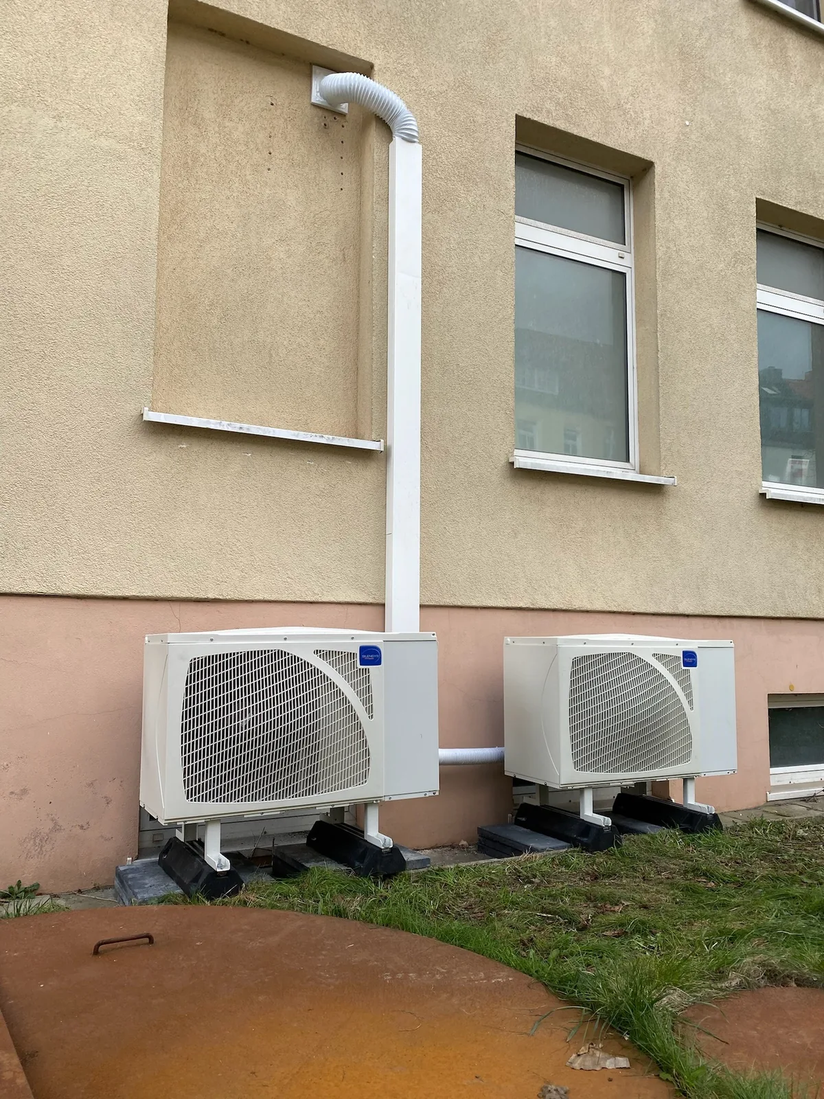 External refrigeration units